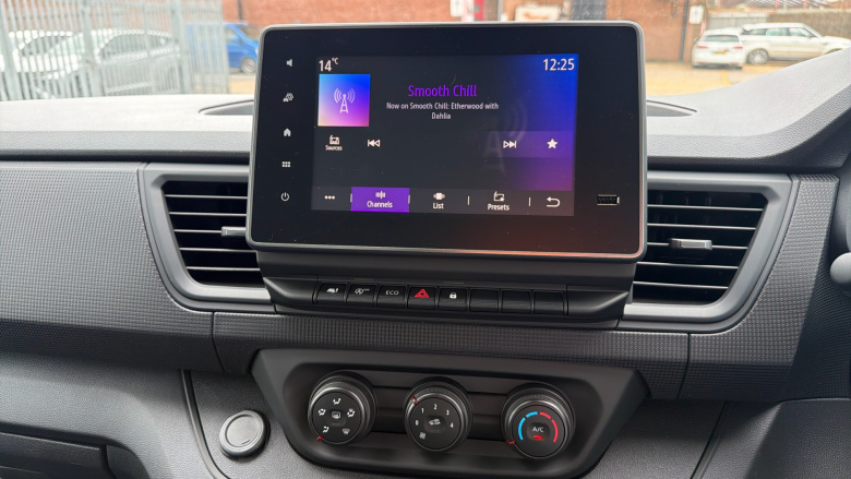 Renault Trafic Swb Diesel SL30 Blue dCi 130 Advance [Safety] Van